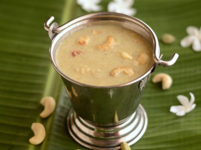Green gram dal (Moong dal) payasam